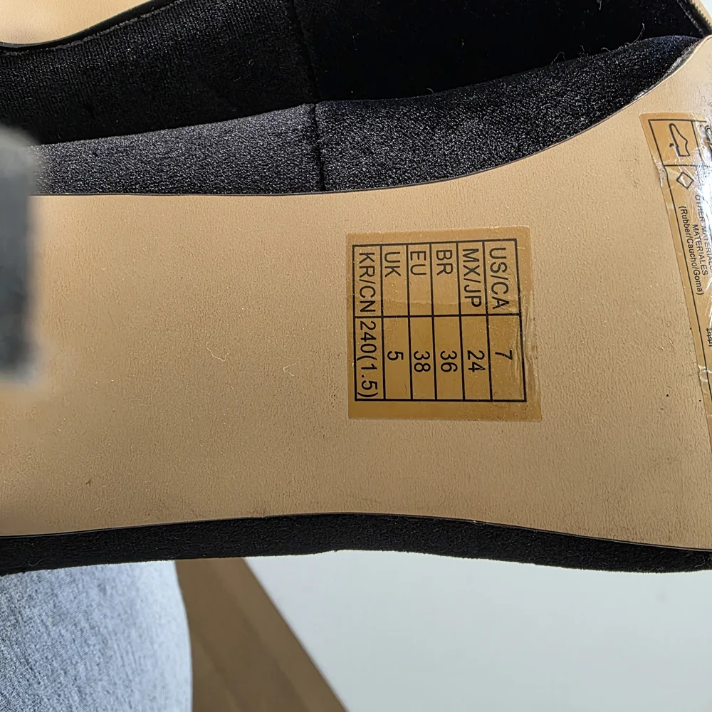 Velvet Black Heels - Picture 4 of 4